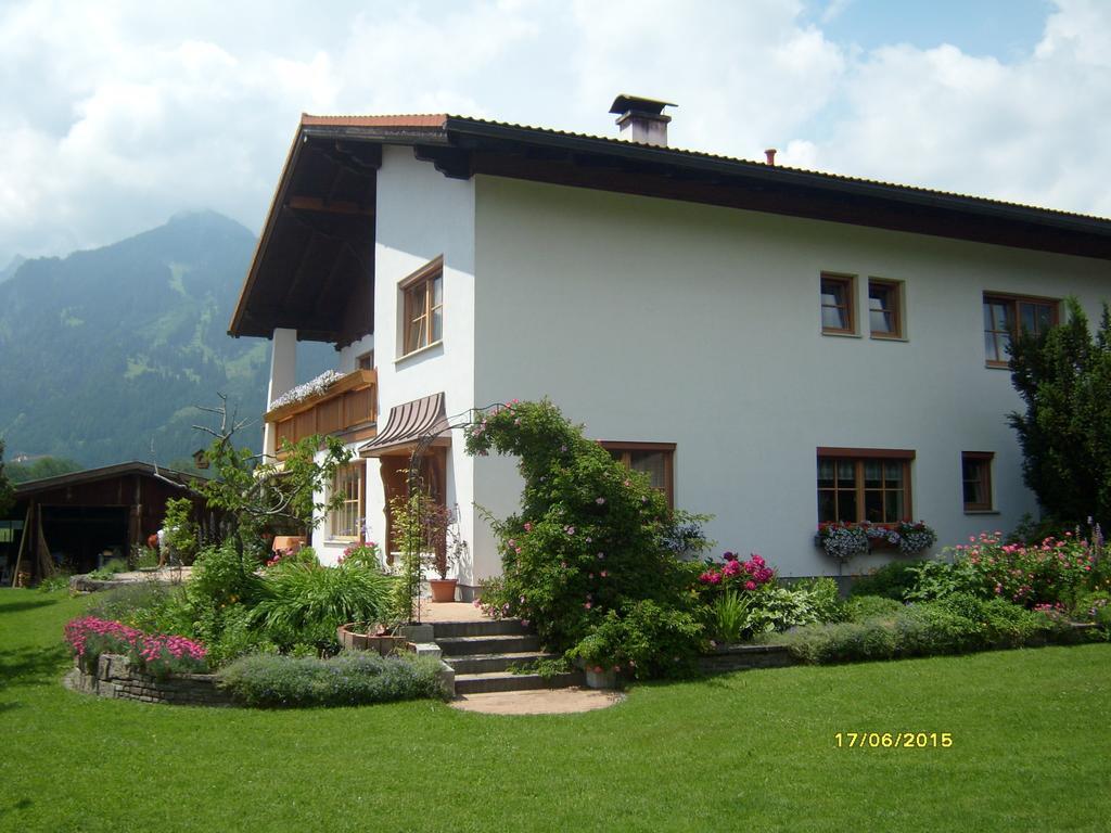 Ferienwohnung Stickler Reutte Rum bild